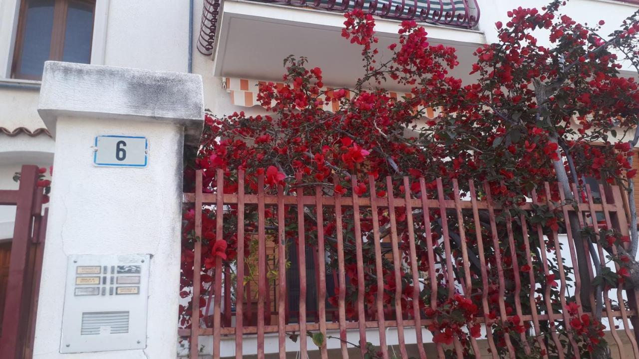 La Vie En Rose Mattinata Apartment Exterior foto