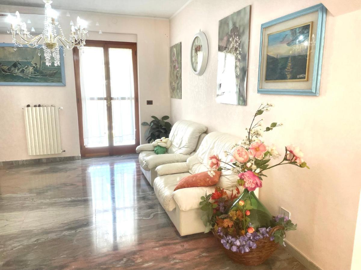 La Vie En Rose Mattinata Apartment Exterior foto